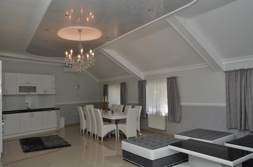 Apartments Royal Menex Pozarevac Bilik gambar
