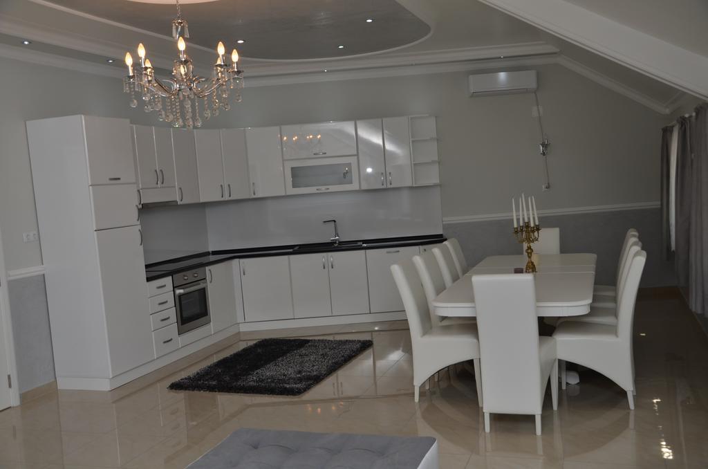 Apartments Royal Menex Pozarevac Bilik gambar