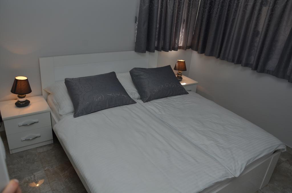 Apartments Royal Menex Pozarevac Bilik gambar