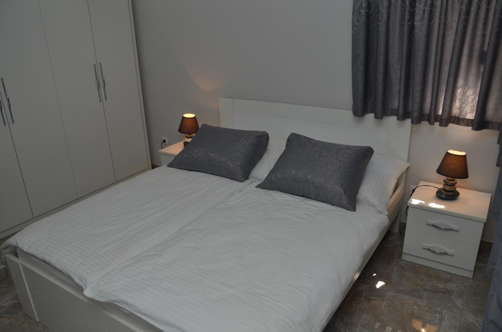 Apartments Royal Menex Pozarevac Luaran gambar